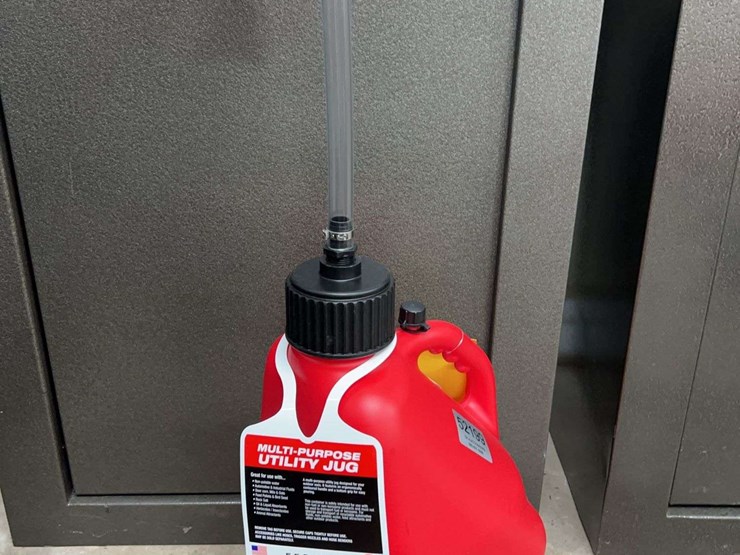 unused-5.5-gallon-multi-use-utility-jug-image-1