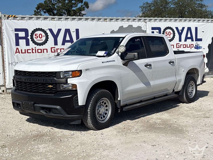 2022-chevrolet-1500-image-1