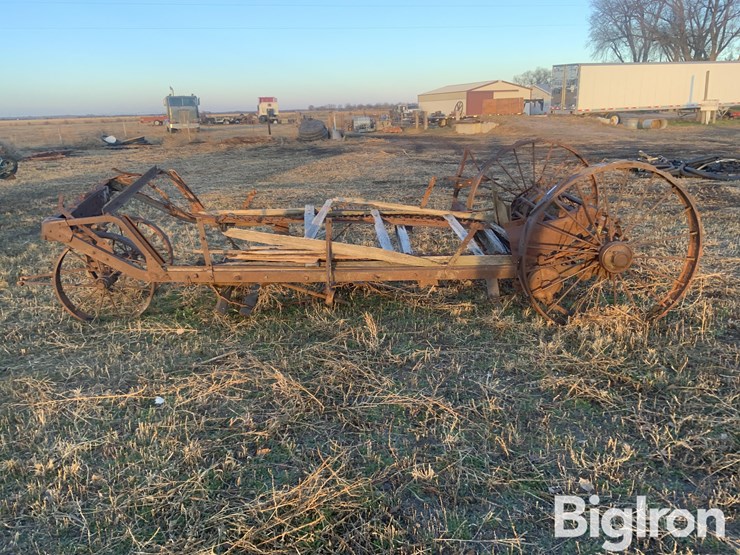 john-deere-10-image-10