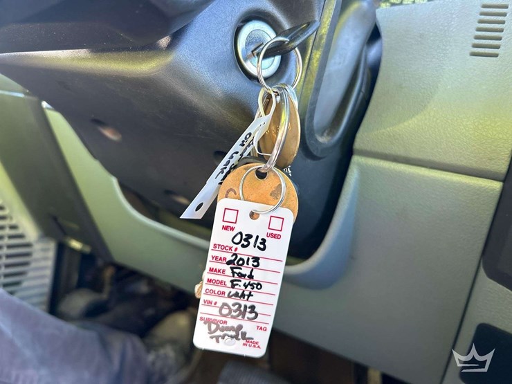 2013-ford-f450-image-26