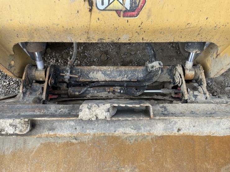 caterpillar-299d3-image-13