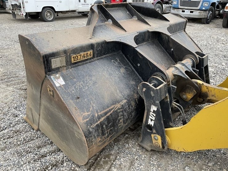 komatsu-wa320-8-image-13