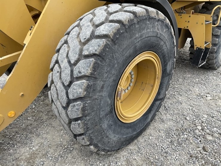 2014-caterpillar-930k-image-16