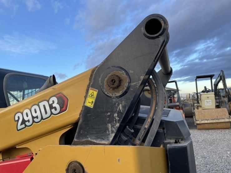 caterpillar-299d3-image-13