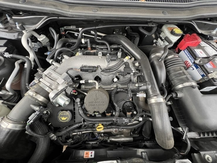 2017-ford-explorer-image-31