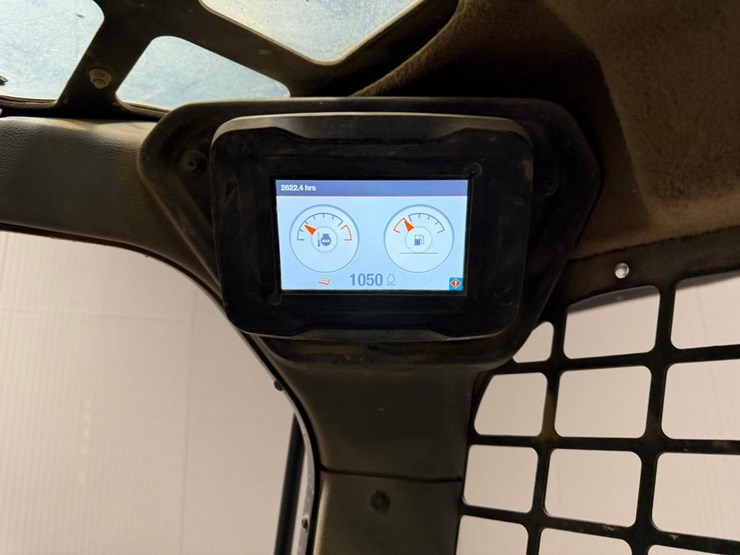 2022-bobcat-t62-image-23