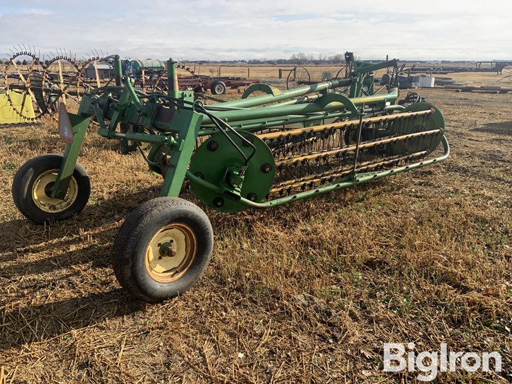 john-deere-700-image-5