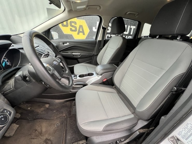 2016-ford-escape-image-23