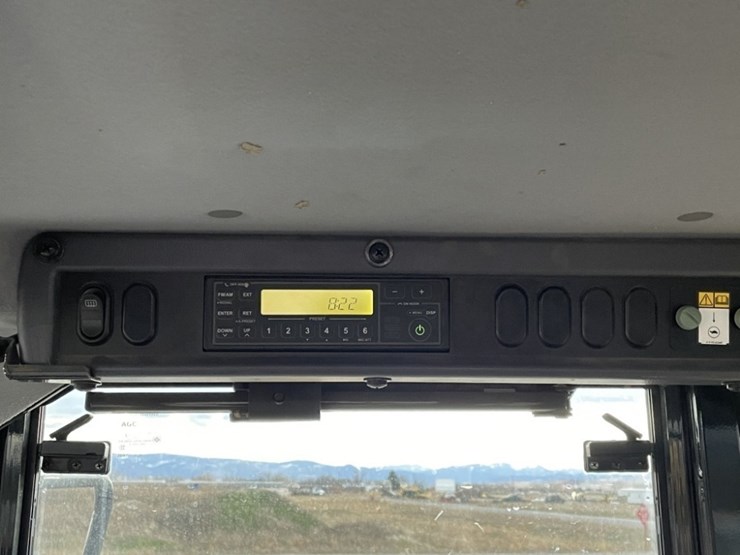 komatsu-wa320-8-image-28