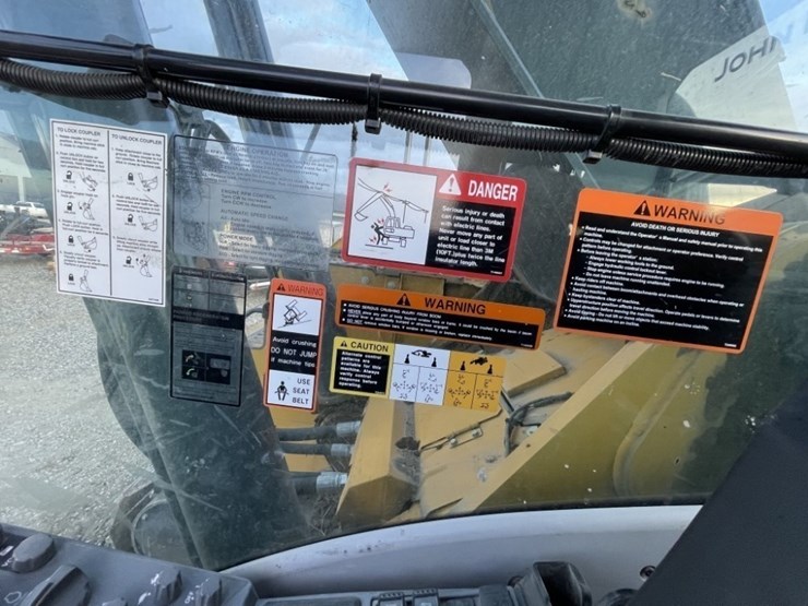 deere-345g-lc-image-50