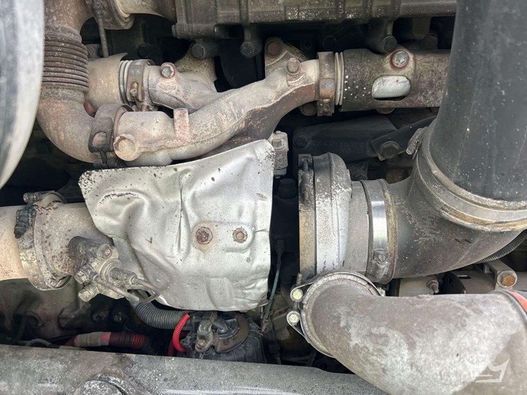 2015-freightliner-cascadia-125-image-12