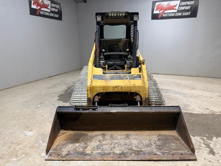 caterpillar-267b-image-8