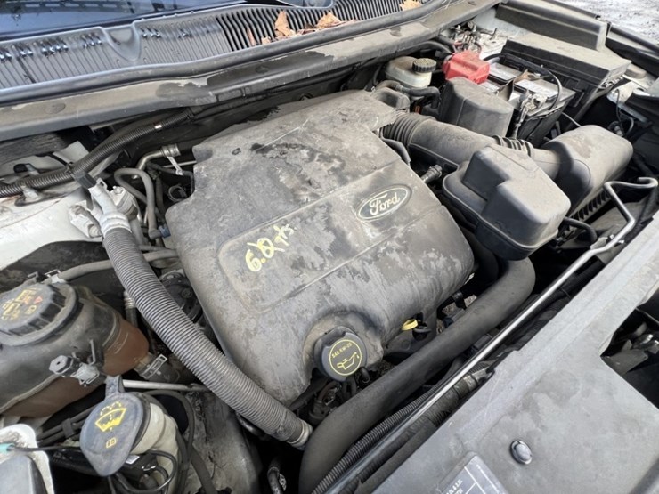 2014-ford-explorer-image-12