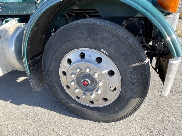 1998-peterbilt-379-image-17