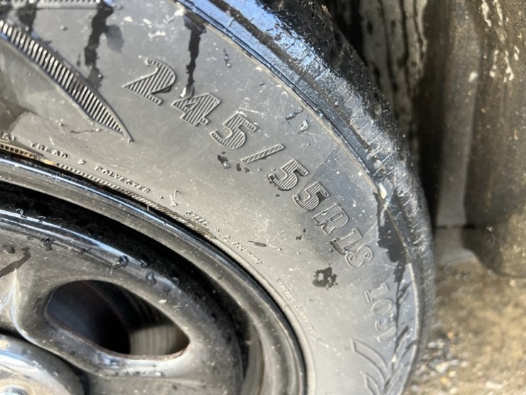 2016-ford-explorer-image-14