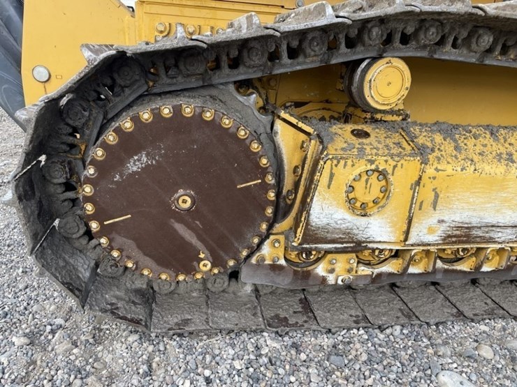 2022-deere-750l-image-21