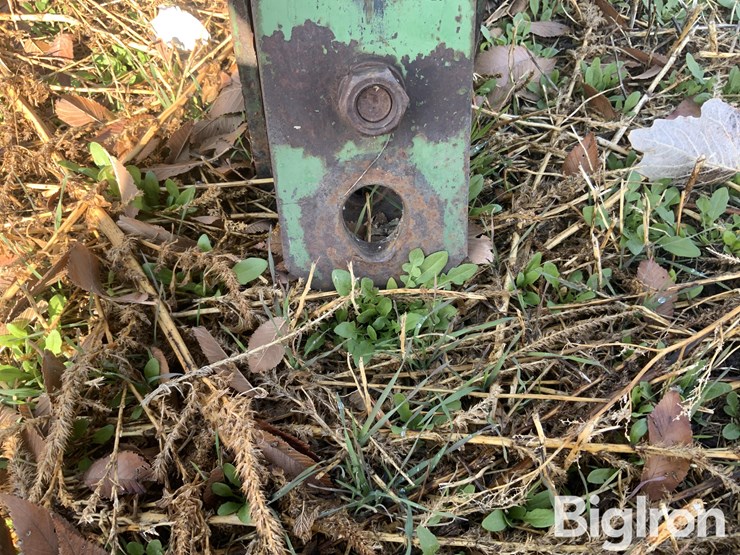 john-deere-100-image-9