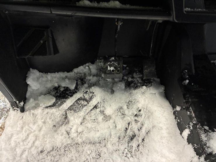 bobcat-3400xl-image-17