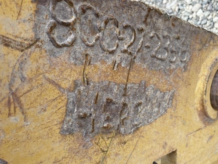 john-deere-245-image-4