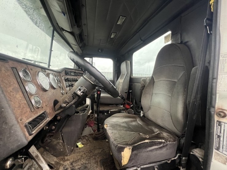 1998-international-9200-image-22