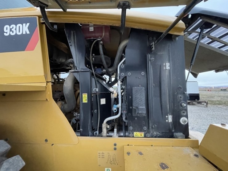 2014-caterpillar-930k-image-23