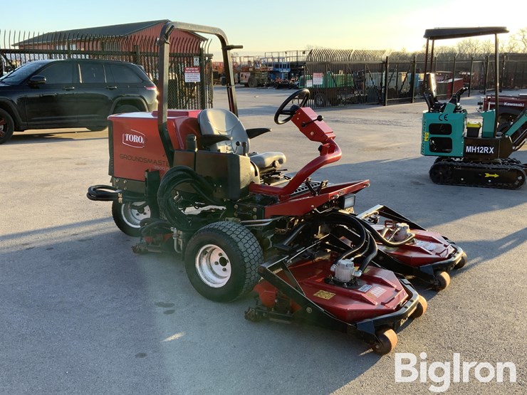 toro-groundsmaster-3500d-image-3