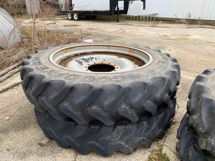 ro-gator-tires-image-4