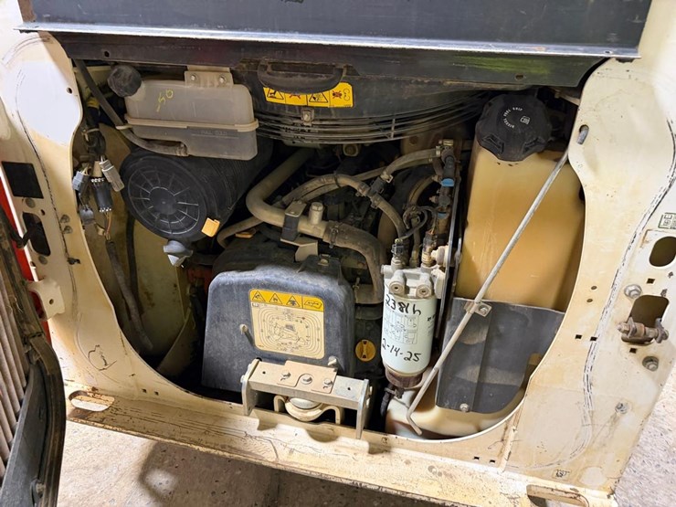 2022-bobcat-t62-image-16