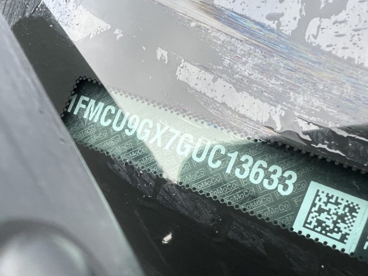 2016-ford-escape-image-9