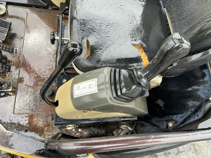 caterpillar-304-image-12