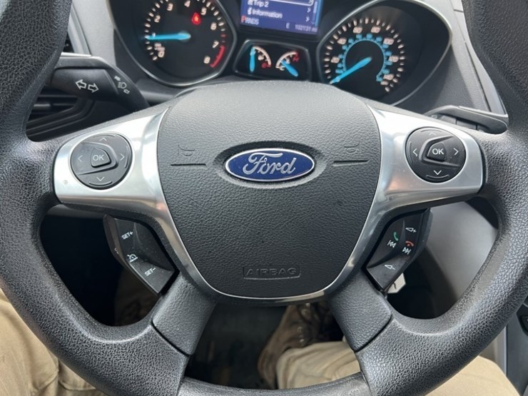 2013-ford-escape-image-27