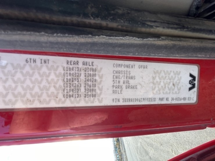 2014-western-star-4700sb-image-53