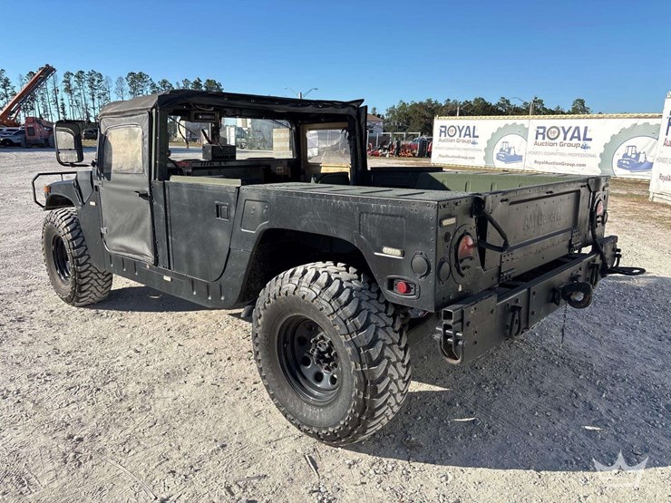 1992-am-general-m998-image-4