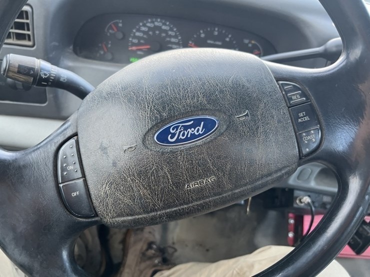 2003-ford-f450-image-26