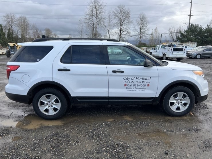 2014-ford-explorer-image-3