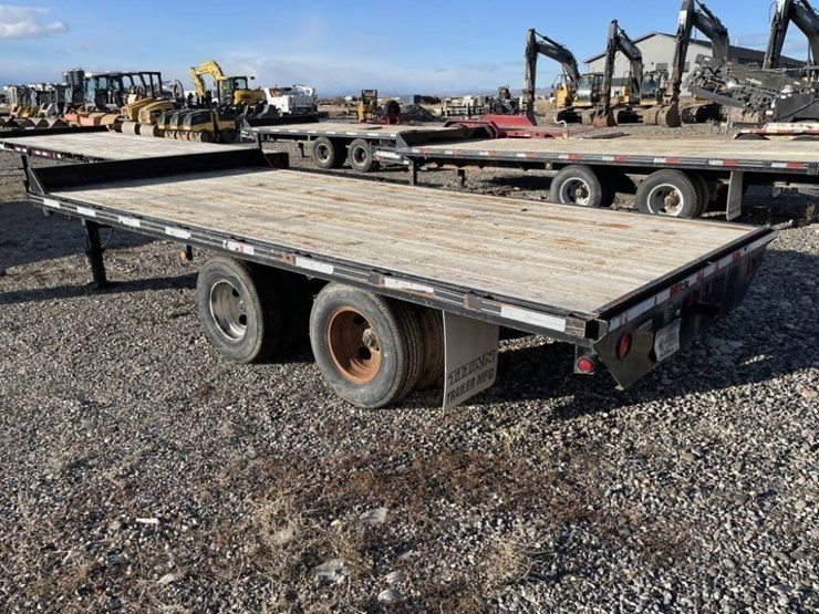 2006-titan-trailer-image-2