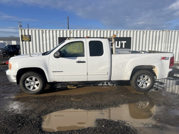 2011-gmc-sierra-1500-image-7