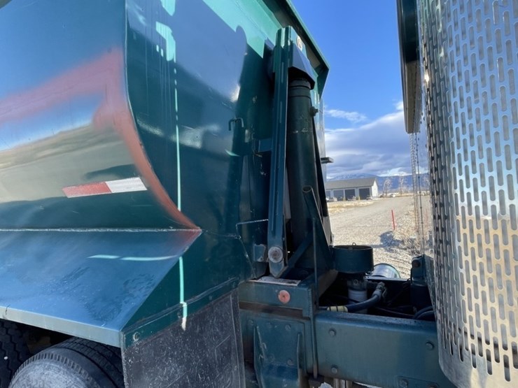 1998-peterbilt-379-image-34