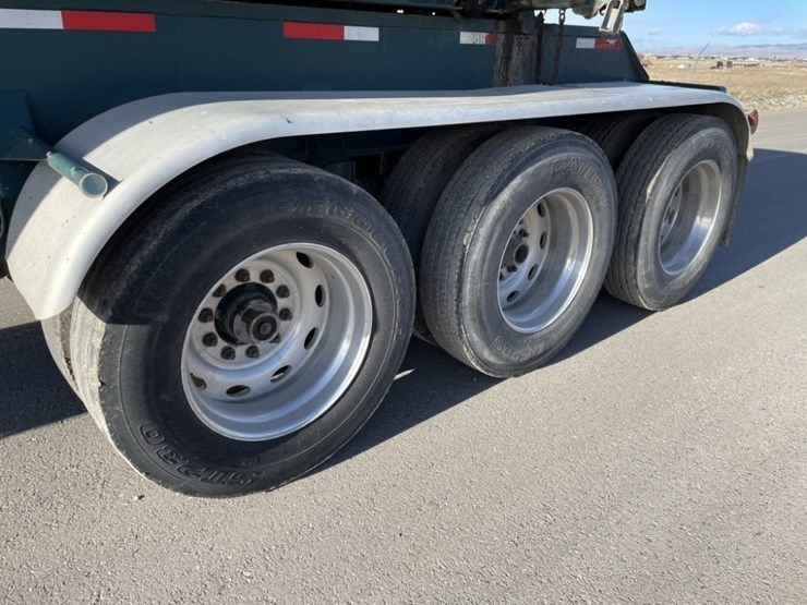 1998-peterbilt-379-image-46