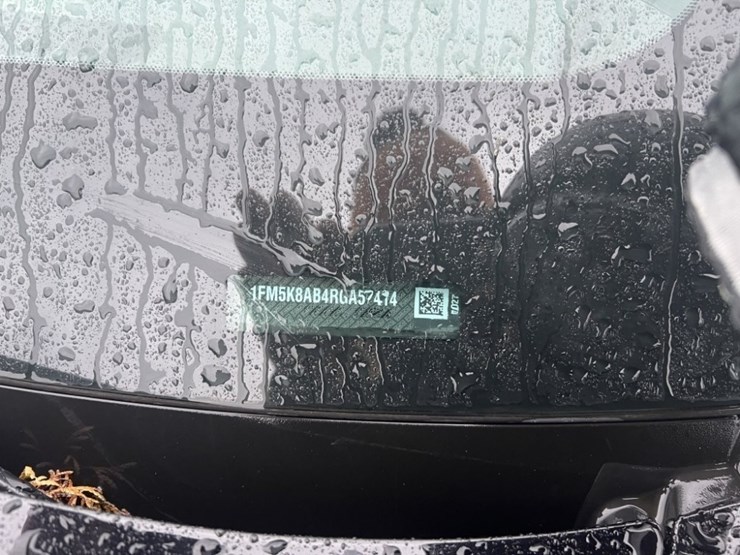 2024-ford-explorer-image-2