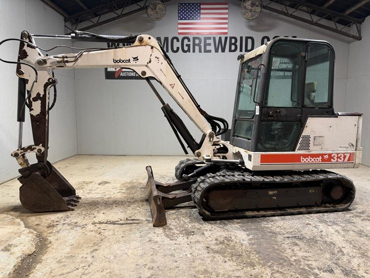 bobcat-337-image-1