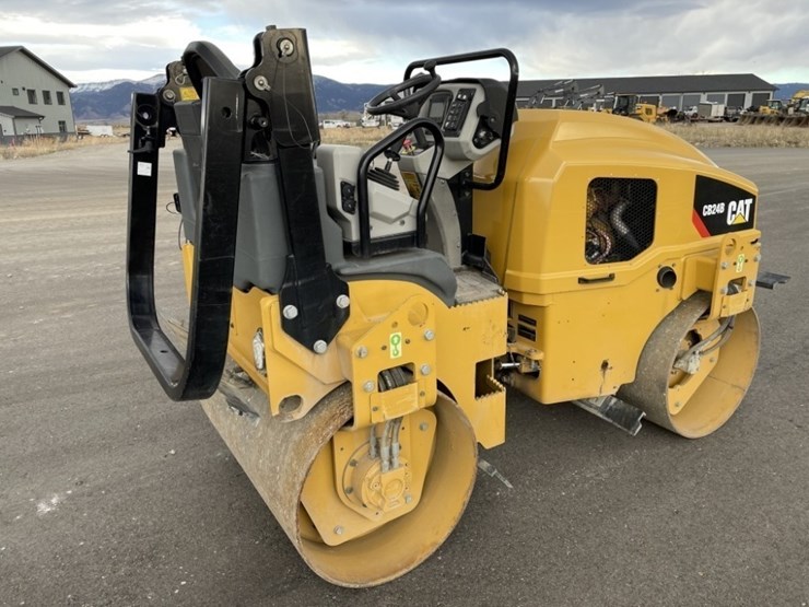 caterpillar-cb24b-image-5