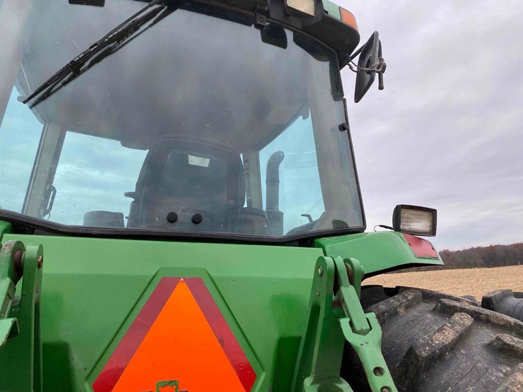 john-deere-8300-image-26