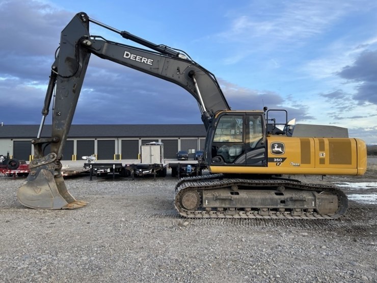 2022-deere-350-p-tier-image-2