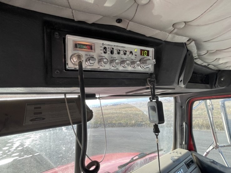 2014-western-star-4700sb-image-46