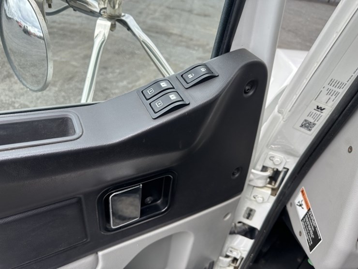 john-deere-1044-image-52