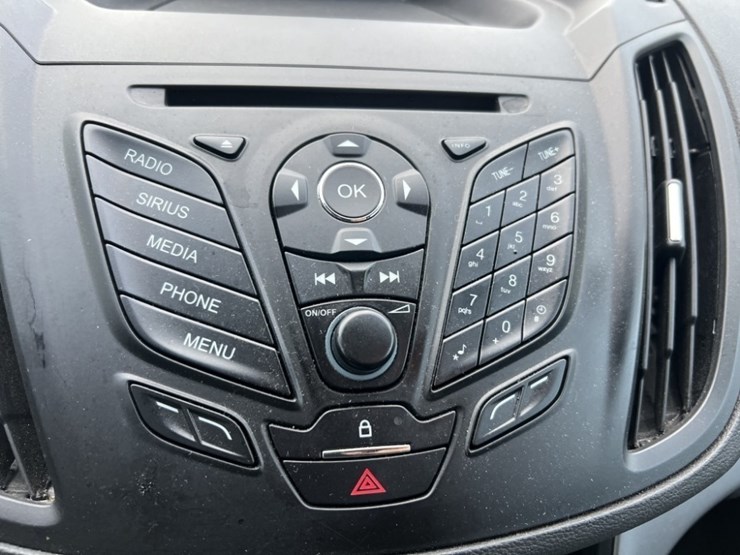 2013-ford-escape-image-28