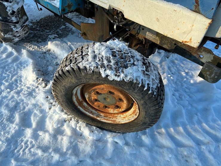 mitsubishi-mt250d-image-9