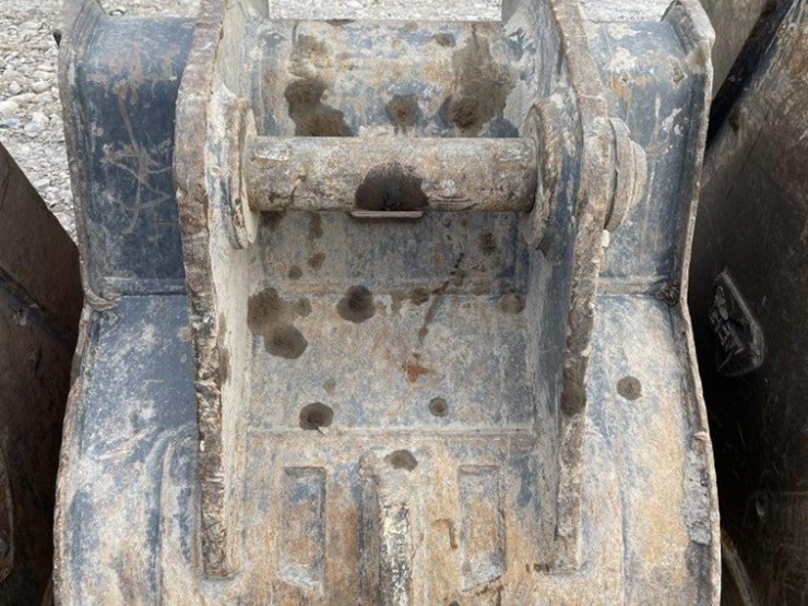 john-deere-245-image-2