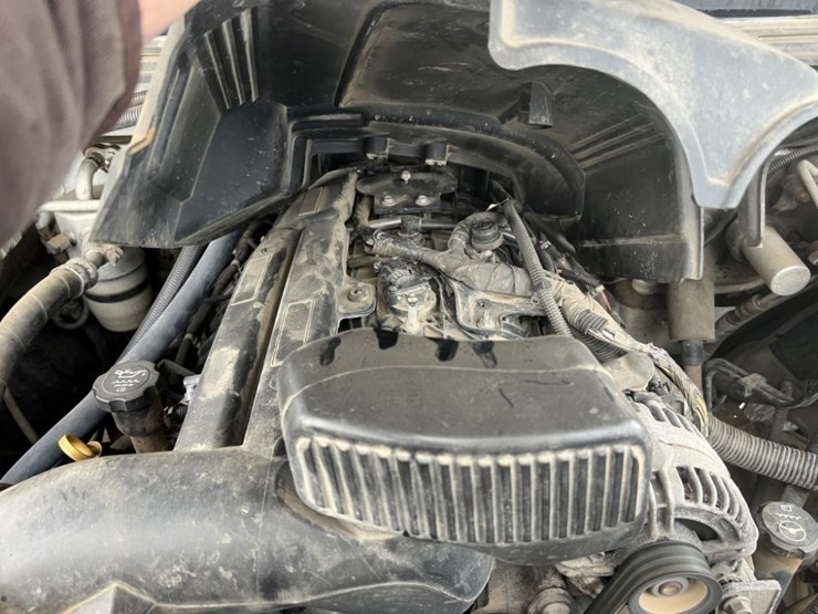 2011-chevrolet-silverado-2500-image-13